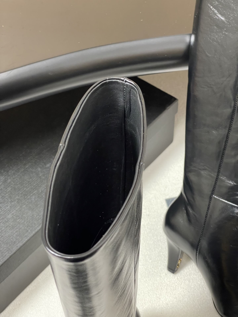 Gvc*1 boots